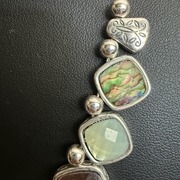 Silver and Green Gemstone Necklace with Organic Design - Picture 6 of 14